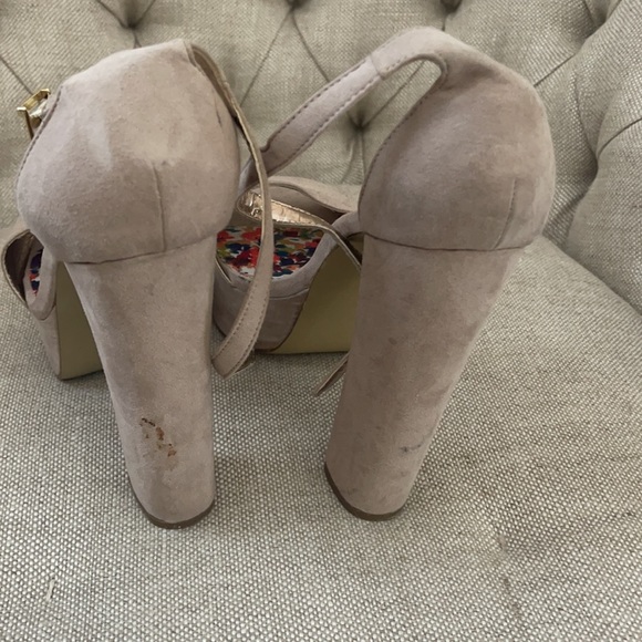 Used once - Picture 2 of 3